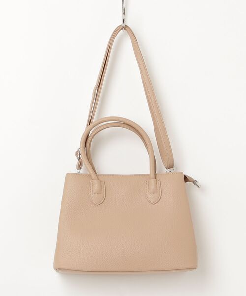 folka(フォルカ)の「6C106 センターシーム2WAYハンドバッグ(ハンドバッグ・レディース・ブラック/ベージュ・ONESIZE)」の9枚目の写真