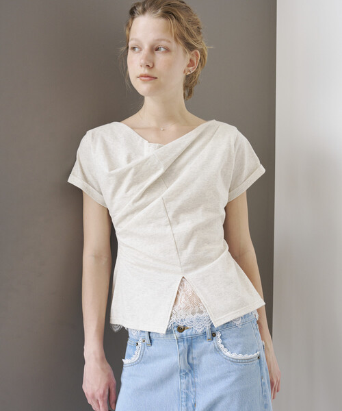 Firsthand(ファーストハンド)の「Firsthand/ファーストハンド レースドッキング ドレープネック トップス 【限定展開】(Tシャツ/カットソー・レディース・オフホワイト/ブラック/ホワイト・FREE)」の3枚目の写真