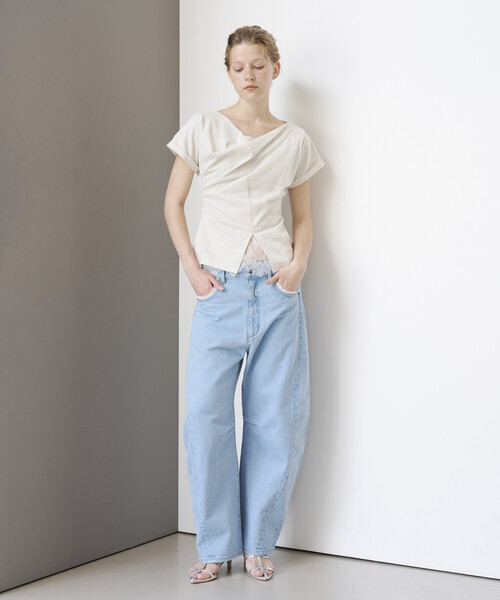 Firsthand(ファーストハンド)の「Firsthand/ファーストハンド レースドッキング ドレープネック トップス 【限定展開】(Tシャツ/カットソー・レディース・オフホワイト/ブラック/ホワイト・FREE)」の6枚目の写真