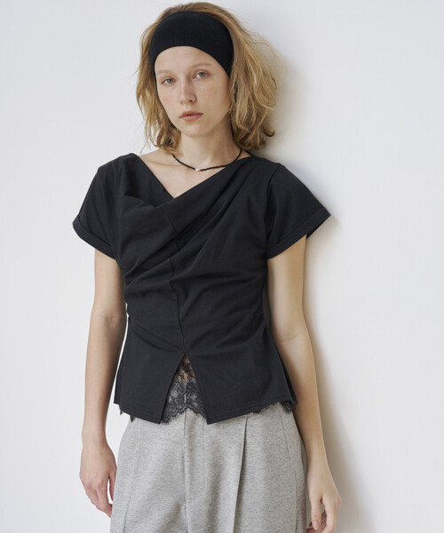 Firsthand(ファーストハンド)の「Firsthand/ファーストハンド レースドッキング ドレープネック トップス 【限定展開】(Tシャツ/カットソー・レディース・オフホワイト/ブラック/ホワイト・FREE)」の7枚目の写真