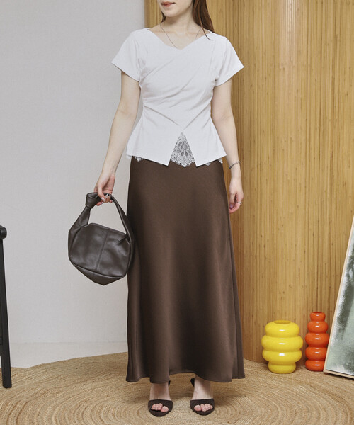 Firsthand(ファーストハンド)の「Firsthand/ファーストハンド レースドッキング ドレープネック トップス 【限定展開】(Tシャツ/カットソー・レディース・オフホワイト/ブラック/ホワイト・FREE)」の21枚目の写真