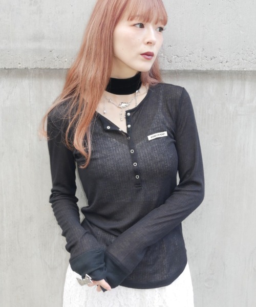 HONEY MI HONEY（ハニーミーハニー）の「sheer teleco henley neck tops（Tシャツ/カットソー・レディース・ブラック/ピンク/グレー/ホワイト/アイボリー・FREE）」の4枚目の写真