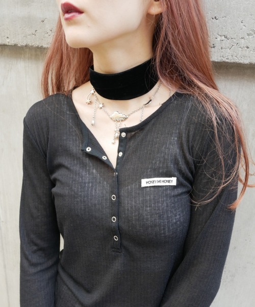 HONEY MI HONEY（ハニーミーハニー）の「sheer teleco henley neck tops（Tシャツ/カットソー・レディース・ブラック/ピンク/グレー/ホワイト/アイボリー・FREE）」の10枚目の写真