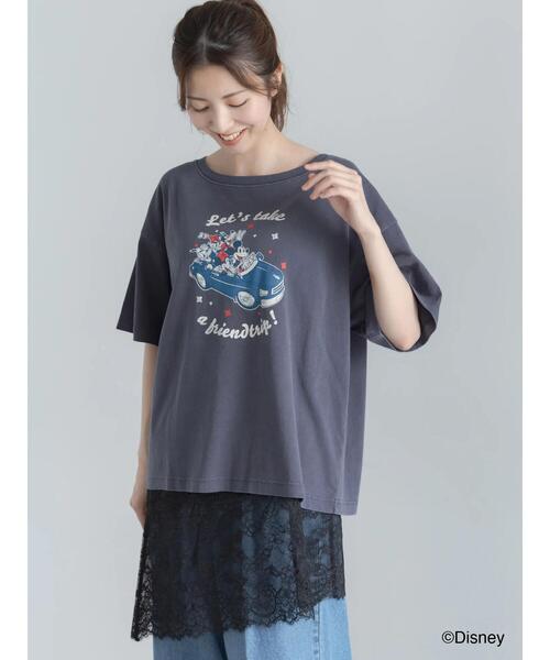 Te chichi（テチチ）の「【Disney】MICKEY&FRIENDS/オーバーサイズTシャツ（Tシャツ/カットソー・レディース・チャコールグレー/オフホワイト/ブラウン・F）」の2枚目の写真