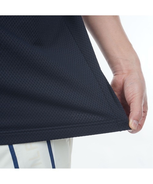 TOMMY HILFIGER GOLF（トミー ヒルフィガー ゴルフ）の「ｸﾗｼｯｸﾌﾛﾝﾄZIP 半袖ｼｬﾂ（ポロシャツ・メンズ・ホワイト/ネイビー・L/M/LL）」の9枚目の写真