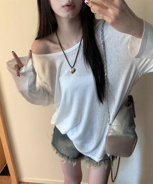 CHEER(チアー)の「【ヘルシー肌見せ】ルーズシアーロンT オフショルダー長袖Tシャツ ビッグシルエット カットソー シースルー(Tシャツ/カットソー・レディース・ブラック/ホワイト・FREE)」の19枚目の写真