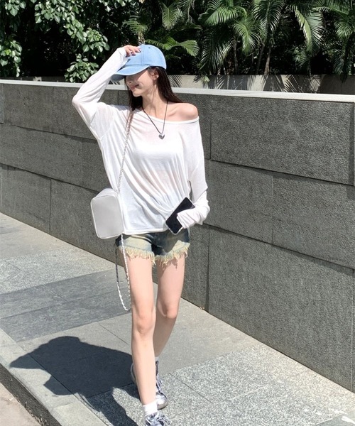 CHEER(チアー)の「【ヘルシー肌見せ】ルーズシアーロンT オフショルダー長袖Tシャツ ビッグシルエット カットソー シースルー(Tシャツ/カットソー・レディース・ブラック/ホワイト・FREE)」の21枚目の写真