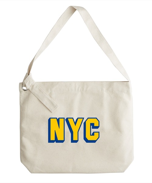 Ol' Basics(オールベーシックス)の「Ol' Basics(オール・ベーシックス) ショルダーバッグ キャンバス NYC ニューヨーク ロゴ プリント 鞄 BAG アメカジ メンズ レディース ユニセックス(ショルダーバッグ・レディース・ベージュ系2/ベージュ系1・FREE)」の1枚目の写真
