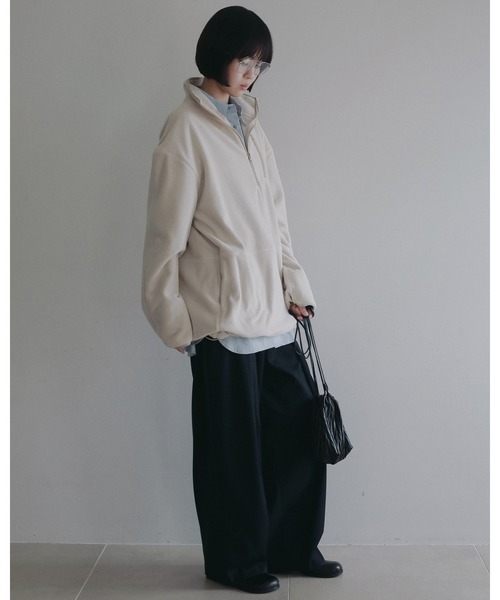 anuke(アンヌーク)の「Ecoleather Pleats Purse(トートバッグ・レディース・アイボリー/ブラック・FREE)」の5枚目の写真