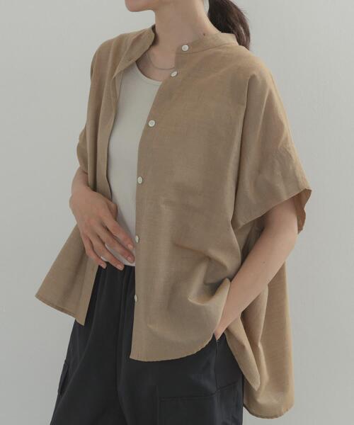 URBAN RESEARCH DOORS(アーバンリサーチドアーズ)の「シャンブレーワイドシャツ(シャツ/ブラウス・レディース・チャコールグレー/ベージュ・FREE)」の2枚目の写真