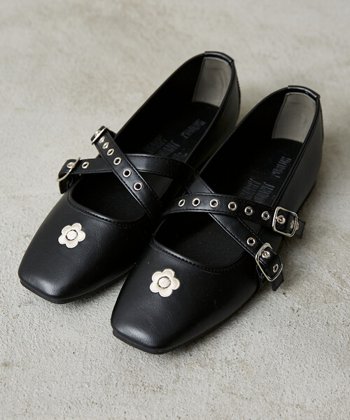 MARY QUANT（マリークワント）の「MARY QUANT × PUBLUX/マリークワント ハトメ クロス ベルト バレエシューズ[23.0~24.5cm展開]　限定展開（バレエシューズ・レディース・ブラック/ブラウン・24.5cm/24.0cm/23.5cm/23.0cm）」の17枚目の写真