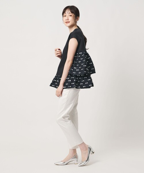 UNITED ARROWS(ユナイテッドアローズ)の「ドットリボン カットジャガード コンビ ブラウス ‐ウォッシャブル‐(シャツ/ブラウス・レディース・ブラック/ネイビー/ダークグレー・FREE)」の6枚目の写真