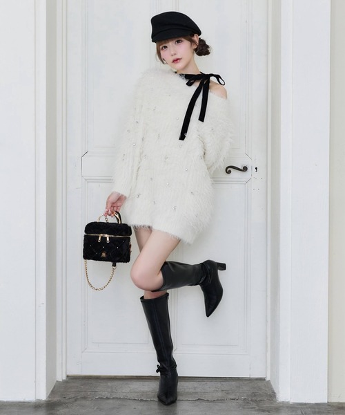one after another NICE CLAUP(ワンアフターアナザーナイスクラップ)の「【Premium order】ビジューハンドルフェイクファーバニティバッグ(ショルダーバッグ・レディース・ベージュ/アイボリー/ブラック/ピンク・FREE)」の21枚目の写真