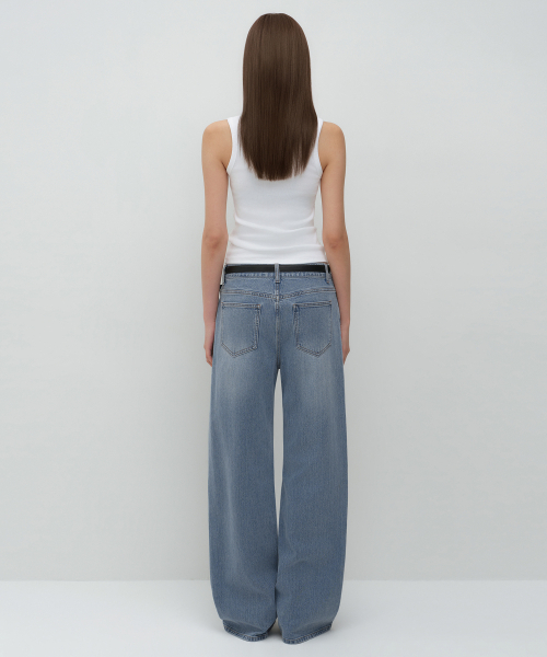 MUSINSA STANDARD WOMAN（ムシンサスタンダードウーマン）の「ウィメンズエッセンシャルワイドデニムパンツ[ライトインディゴ]（デニムパンツ・レディース・その他・30/29/28/27/26/25/32/23/24）」の3枚目の写真