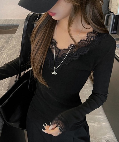 NANEA(ナネア)の「レースVネックロンT(Tシャツ/カットソー・レディース・ホワイト/ブラック・SMALL/MEDIUM)」の2枚目の写真