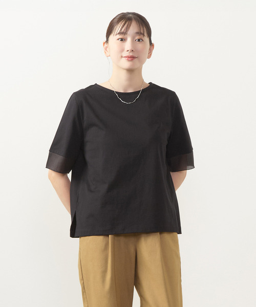 MELROSE claire（メルローズ クレール）の「【袖口シアーファブリック切り替えTシャツ】（Tシャツ/カットソー・レディース・オフホワイト/ブラック/ボルドー・FREE）」の2枚目の写真