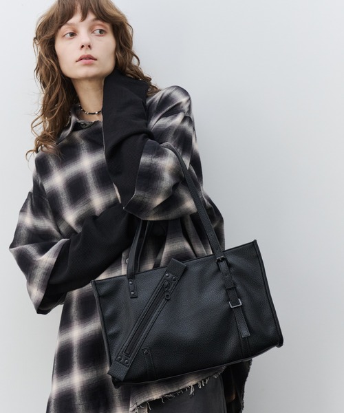 AIVER(アイバー)の「AIVER ワッフルレイヤードオンブレチェックシャツ(シャツ/ブラウス・メンズ・ブラック×ホワイト/ブラック×ブラック・LARGE/SMALL/MEDIUM)」の6枚目の写真