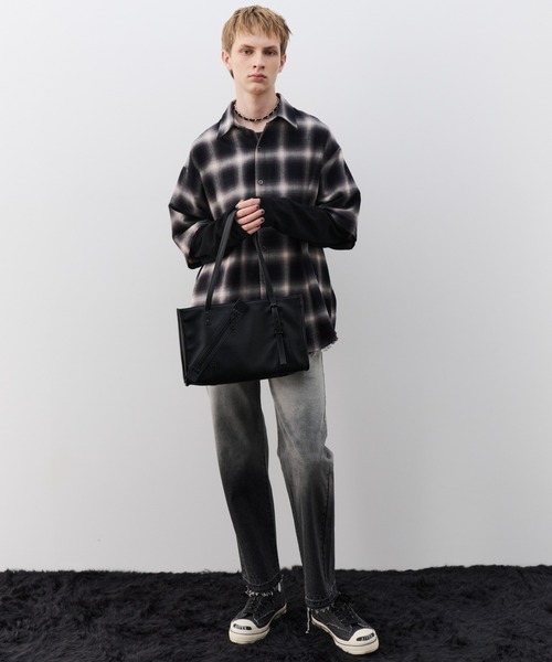 AIVER(アイバー)の「AIVER ワッフルレイヤードオンブレチェックシャツ(シャツ/ブラウス・メンズ・ブラック×ホワイト/ブラック×ブラック・LARGE/SMALL/MEDIUM)」の9枚目の写真