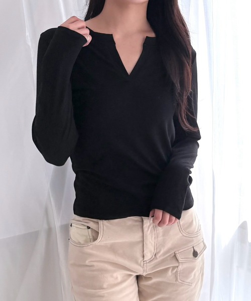 merrylatte（メリーラテ）の「スリットネック ストレッチ 細見え リブカットソー（Tシャツ/カットソー・レディース・ホワイト/グレー/ブラック・FREE）」の11枚目の写真
