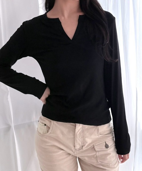 merrylatte（メリーラテ）の「スリットネック ストレッチ 細見え リブカットソー（Tシャツ/カットソー・レディース・ホワイト/グレー/ブラック・FREE）」の14枚目の写真