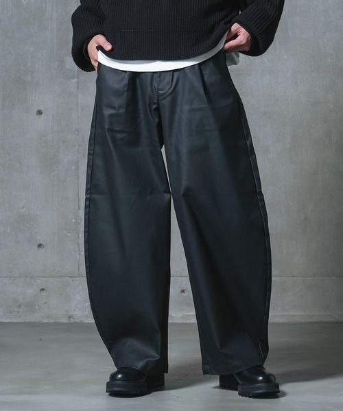 MDR(エムディアール)の「フェイクレザーバレルレッグパンツ【セットアップ対応】(その他パンツ・メンズ・ブラック・L/M)」の14枚目の写真