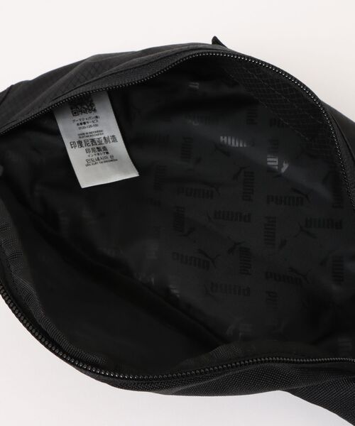 PUMA(プーマ)の「《PUMA》PUMA DECK ウェスト バッグ(ボディバッグ/ウエストポーチ・メンズ・ブラック・フリー)」の4枚目の写真