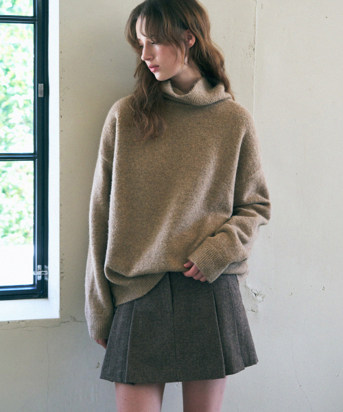 DRAWFIT WOMEN（ドローフィットウーマン）の「ヘアリーウール オーバーサイズ タートルネックニット [BEIGE]（ニット/セーター・レディース・その他・SMALL/MEDIUM）」の2枚目の写真
