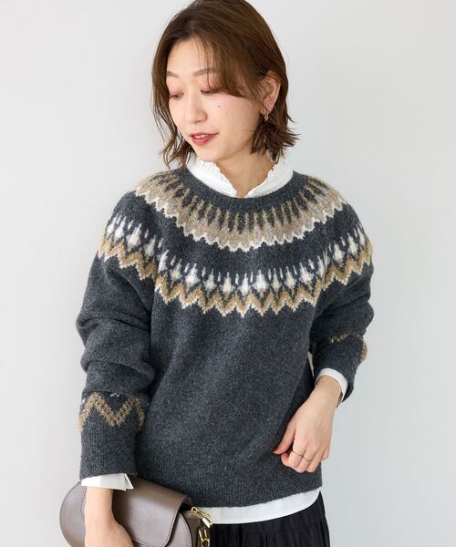 le.coeur blanc(ルクールブラン)の「求心柄ジャガードニット(ニット/セーター・レディース・オフホワイト/グレー・38)」の2枚目の写真