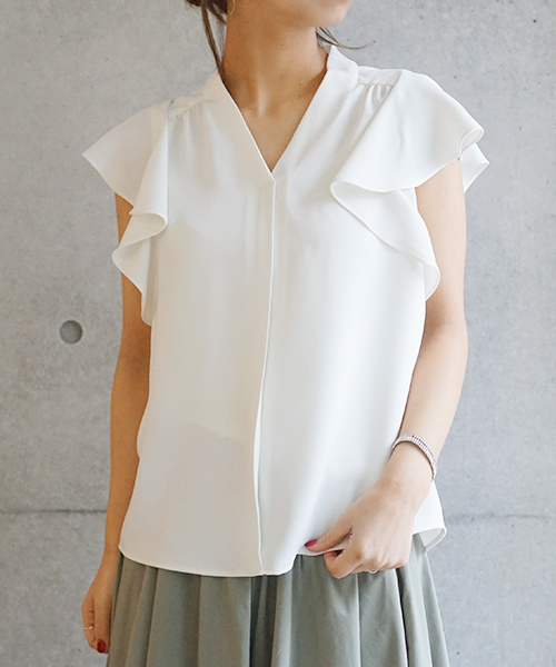 laboratory work(ラボラトリーワーク)の「フレアスリーブ ブラウス(シャツ/ブラウス・レディース・オフホワイト/ラベンダー/ネイビー・MEDIUM)」の5枚目の写真