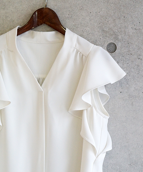 laboratory work(ラボラトリーワーク)の「フレアスリーブ ブラウス(シャツ/ブラウス・レディース・オフホワイト/ラベンダー/ネイビー・MEDIUM)」の7枚目の写真