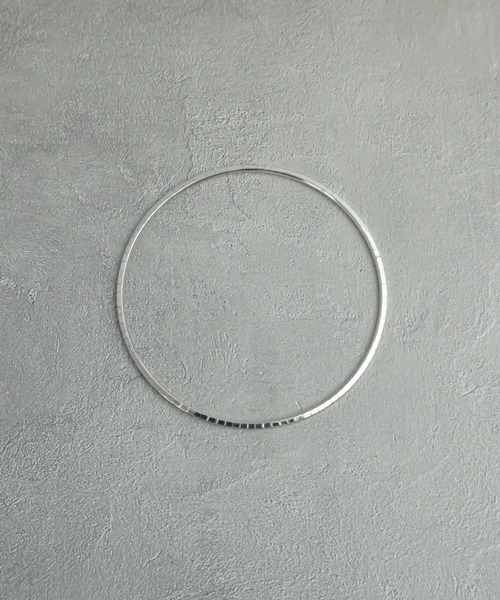 ieLS（イエルズ）の「「ieLS」SV925  シルバー カッティングバングル（バングル/リストバンド・メンズ・B/A/C・ONE SIZE）」の11枚目の写真