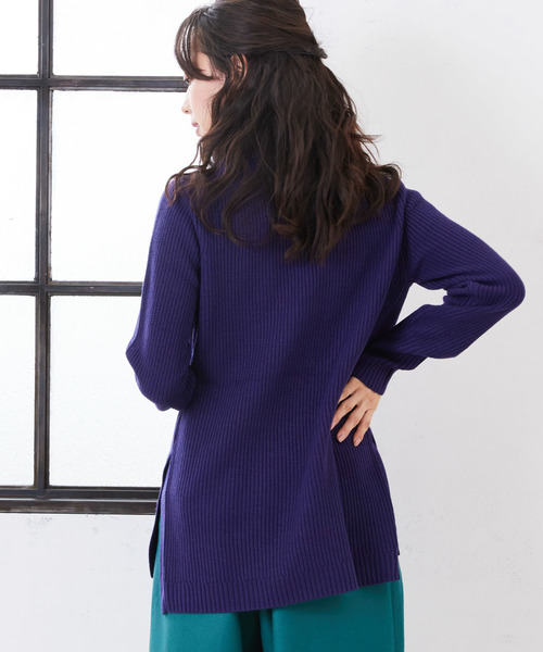 RIVE DROITE（リヴドロワ）の「片畦タートルチュニック（ニット/セーター・レディース・ライトベージュ/ネイビー/オレンジ・FREE）」の7枚目の写真