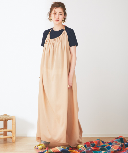 Abahouse Devinette(ドゥヴィネット)の「ギャザードロストマキシワンピース(ワンピース・レディース・ベージュ/レッド/マルチ・FREE)」の1枚目の写真