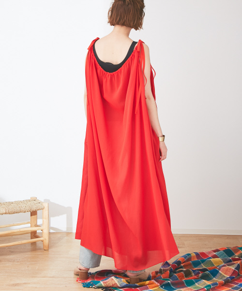 Abahouse Devinette(ドゥヴィネット)の「ギャザードロストマキシワンピース(ワンピース・レディース・ベージュ/レッド/マルチ・FREE)」の6枚目の写真