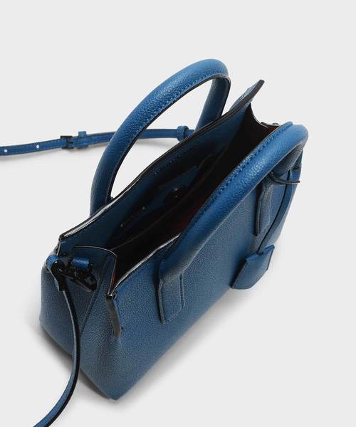 CHARLES & KEITH(チャールズ & キース)の「クラシックトップハンドルバッグ / CLASSIC TOP HANDLE BAG(トートバッグ・レディース・ブラック/ブルー/ライトピンク/レンガ・S)」の12枚目の写真