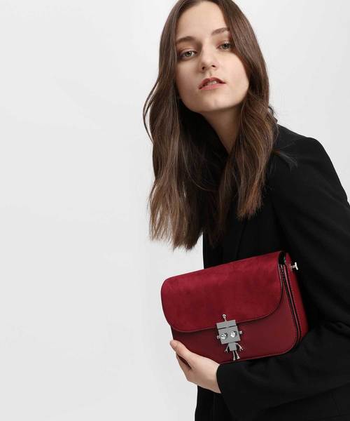 CHARLES & KEITH（チャールズ & キース）の「ロボットディテールプッシュロックバッグ / Robot Detail Push-Lock Bag（ショルダーバッグ・レディース・ブラック/ベージュ/サックスブルー/マルーン・M）」の20枚目の写真