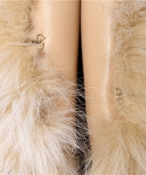 GRACE CONTINENTAL（グレースコンチネンタル）の「フードファーフリルコート（その他アウター・レディース・ベージュ/ネイビー/ピンク・36）」の12枚目の写真