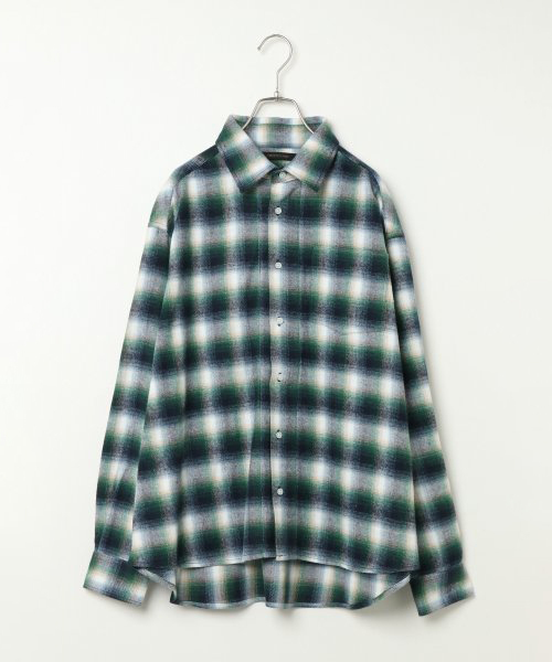 VENCEEXCHANGE(ヴァンスエクスチェンジ)の「ドロップショルダーチェックシャツ(シャツ/ブラウス・メンズ・レッド/グリーン・M/L)」の1枚目の写真