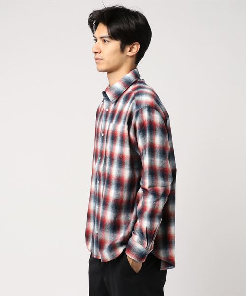 VENCEEXCHANGE(ヴァンスエクスチェンジ)の「ドロップショルダーチェックシャツ(シャツ/ブラウス・メンズ・レッド/グリーン・M/L)」の3枚目の写真