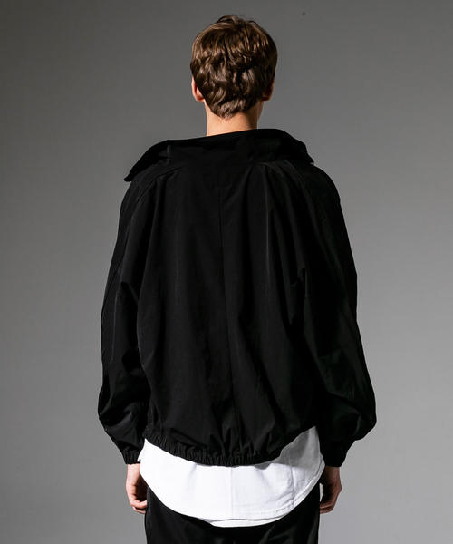 NUMBER (N)INE DENIM(ナンバーナインデニム)の「NUMBER (N)INE DENIM(ナンバーナインデニム)ストレッチナイロントラックジャケット(ブルゾン・メンズ・ブラック/レッド・SMALL/MEDIUM/LARGE/X-LARGE)」の8枚目の写真