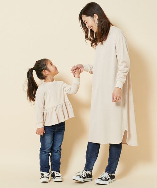 PairPair（ペアペア）の「ワッフルペプラムトップス（Tシャツ/カットソー・キッズ・カーキ/アイボリー・M(115-130)/S(100-115)）」の2枚目の写真