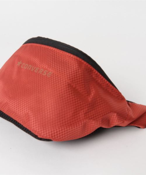 CONVERSE(コンバース)の「CONVERSE/コンバース リップロゴウエストバッグ(ボディバッグ/ウエストポーチ・メンズ・オレンジ/パープル/ブラック/グレー・FREE)」の6枚目の写真