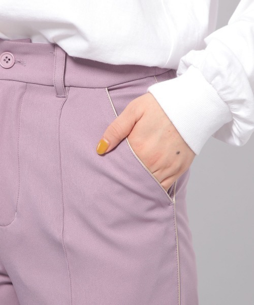 PAGEBOY（ページボーイ）の「パイピングラインフレアパンツ（その他パンツ・レディース・ライトグレー/ブラック/ライトピンク・FREE）」の12枚目の写真