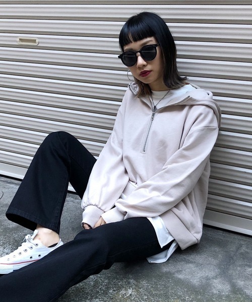 PAGEBOY(ページボーイ)の「ハーフジップウラケパーカー(パーカー・レディース・ブラック/オフホワイト/グリーン系その他/グレイッシュベージュ・FREE)」の13枚目の写真