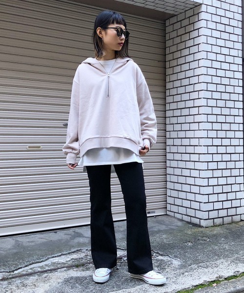 PAGEBOY(ページボーイ)の「ハーフジップウラケパーカー(パーカー・レディース・ブラック/オフホワイト/グリーン系その他/グレイッシュベージュ・FREE)」の5枚目の写真