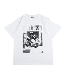 Sync.【KOSUKE KAWAMURA】TEE "CAMERA HEAD"