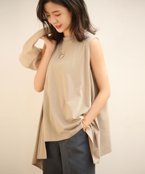 SAISON DE PAPILLON（セゾンドパピヨン）の「ノースリーブクルーネックカットソー（Tシャツ/カットソー・レディース・チャコール/グリーン/ホワイト/ベージュ/ブルー/ブラック/ネイビー/キャメル/グレー/ピンク・S/M/L/XL）」の5枚目の写真