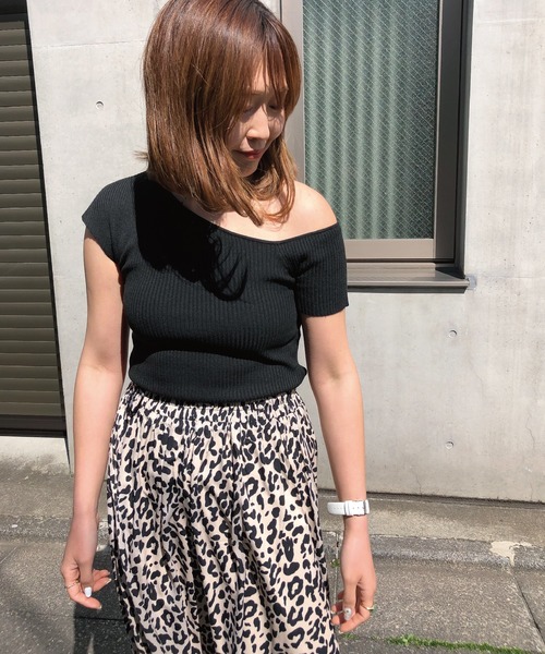 meJane(ミージェーン)の「ワンショルダー/サマーニットトップス(ニット/セーター・レディース・ホワイト/ブラック/ブラウン/ベージュ/カーキ・FREE)」の21枚目の写真