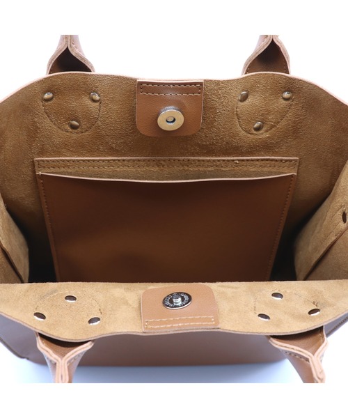 POUTOJOURU(ポートジュール)の「【ポートジュール】 レザー クラシック縦型トートバッグ ZOZOTOWN限定(トートバッグ・レディース・ブラック/ブラウン/グレー/グレイッシュブルー/ベージュ/グリーン/モカ・FREE)」の10枚目の写真