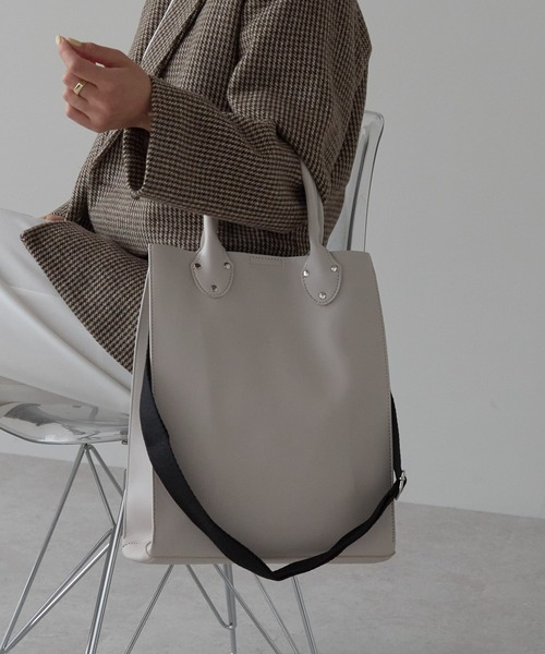 POUTOJOURU(ポートジュール)の「【ポートジュール】 レザー クラシック縦型トートバッグ ZOZOTOWN限定(トートバッグ・レディース・ブラック/ブラウン/グレー/グレイッシュブルー/ベージュ/グリーン/モカ・FREE)」の20枚目の写真